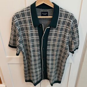 Abercrombie & Fitch Green and White Knit Sweater